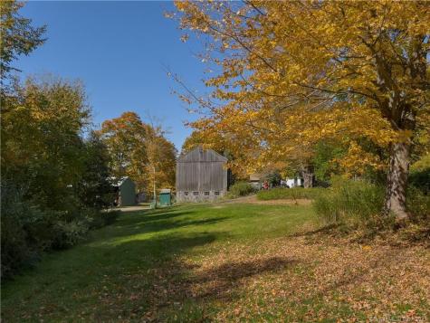 81 Currituck Road Newtown CT 06470