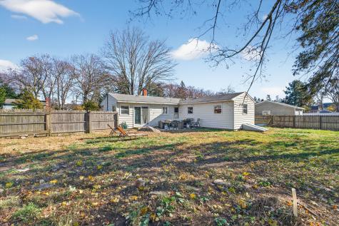5 Robin Lane Clinton CT 06413
