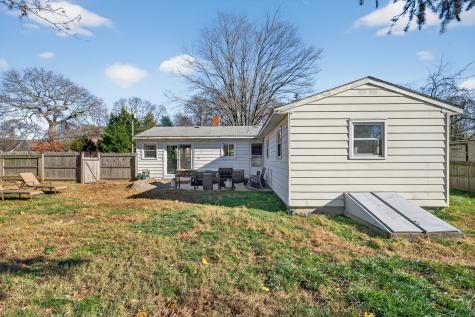5 Robin Lane Clinton CT 06413