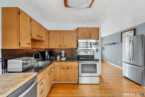 41 Hemingway Street Plainville CT 06062