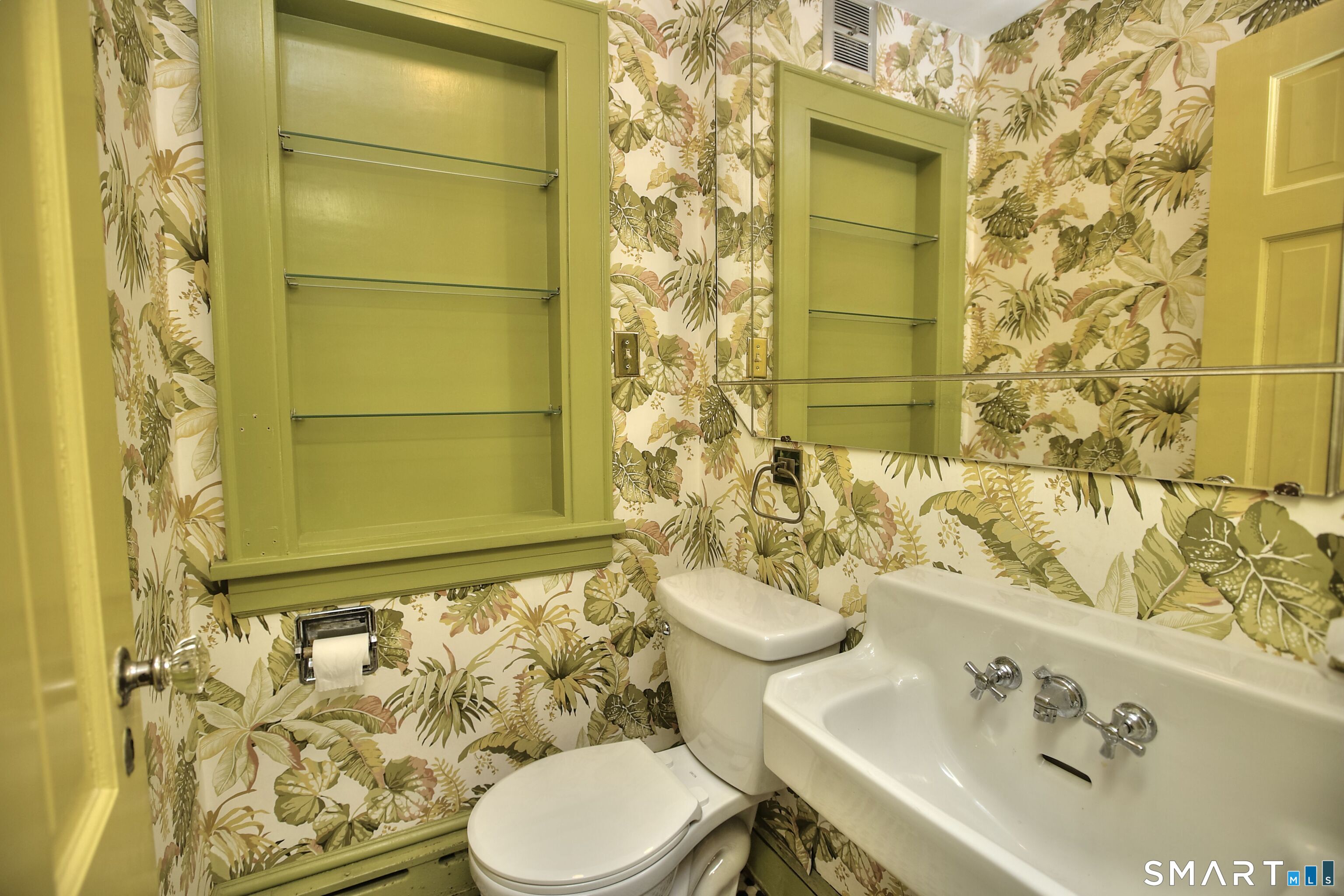 533 North Benson Road Fairfield CT 06824