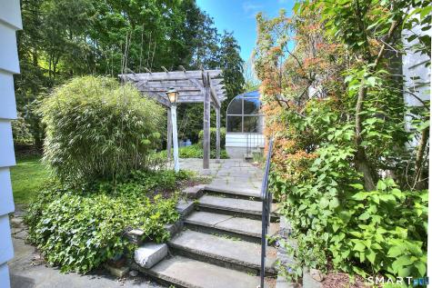 533 North Benson Road Fairfield CT 06824