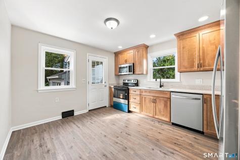 23 Leaf Avenue Waterbury CT 06705