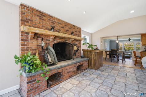 552 Long Hill Avenue Shelton CT 06484