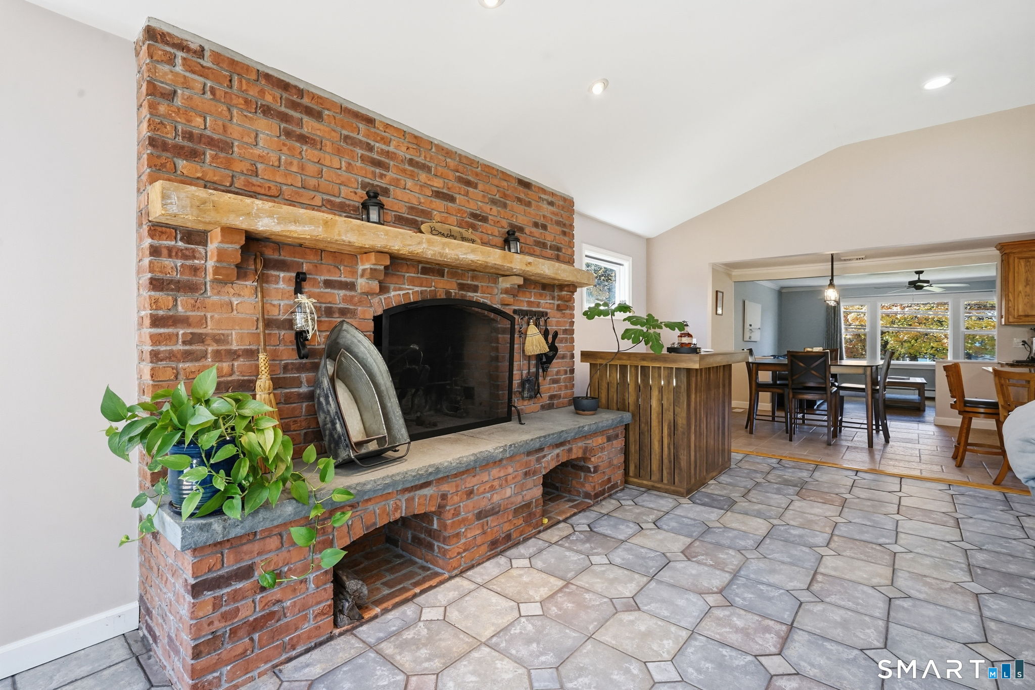 552 Long Hill Avenue Shelton CT 06484
