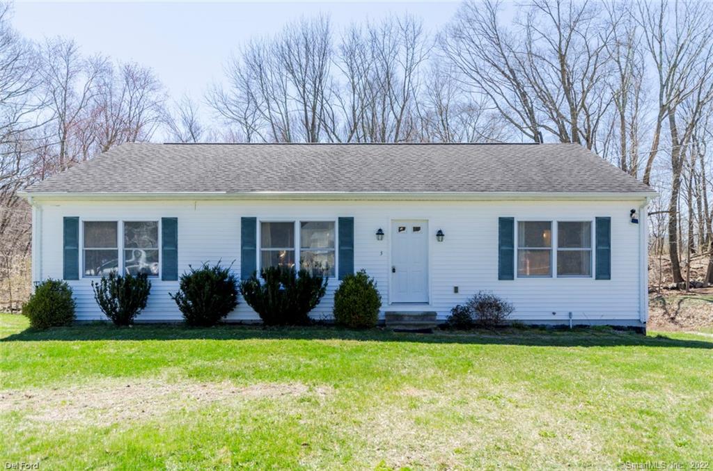 3 Mount Laurel Road Norwich CT 06360