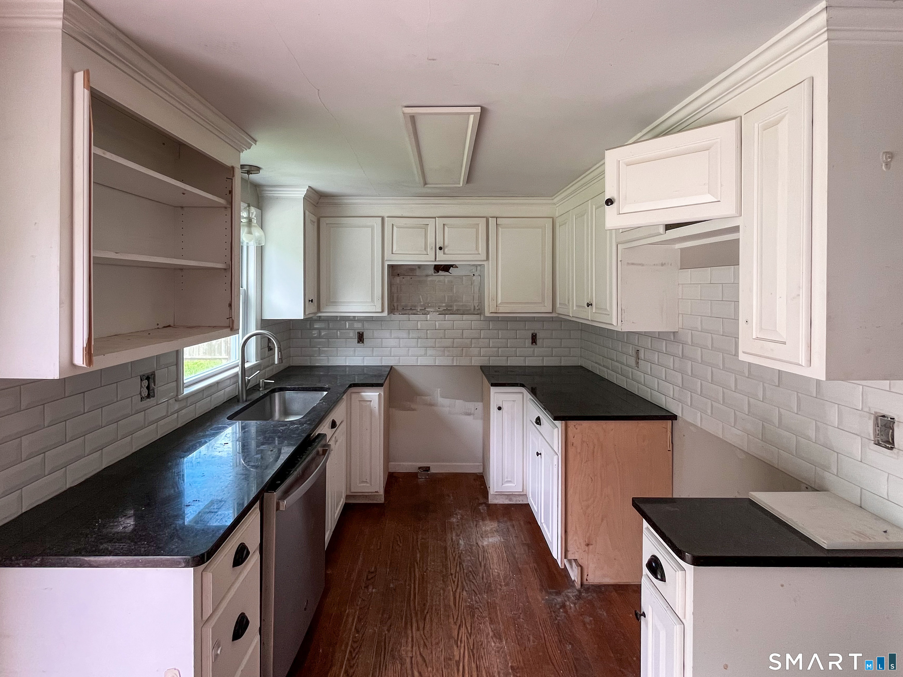 124 Bel Aire Circle Windsor Locks CT 06096