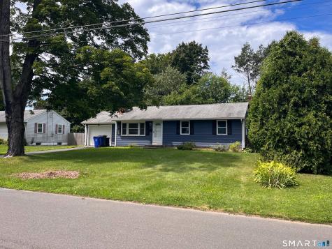 124 Bel Aire Circle Windsor Locks CT 06096