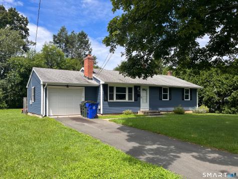 124 Bel Aire Circle Windsor Locks CT 06096