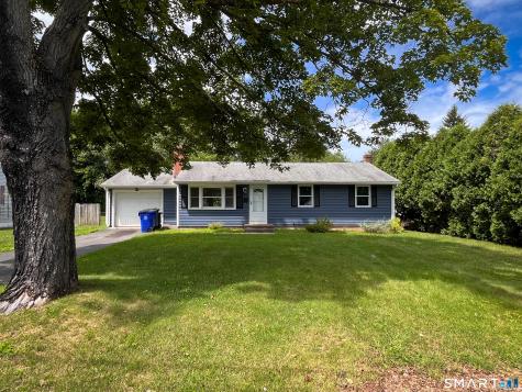 124 Bel Aire Circle Windsor Locks CT 06096