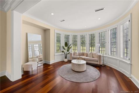62 Summersweet Lane New Canaan CT 06840