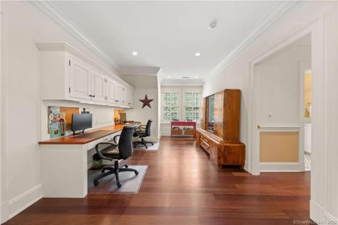 62 Summersweet Lane New Canaan CT 06840