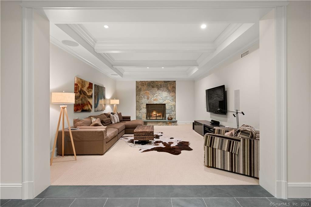 62 Summersweet Lane New Canaan CT 06840