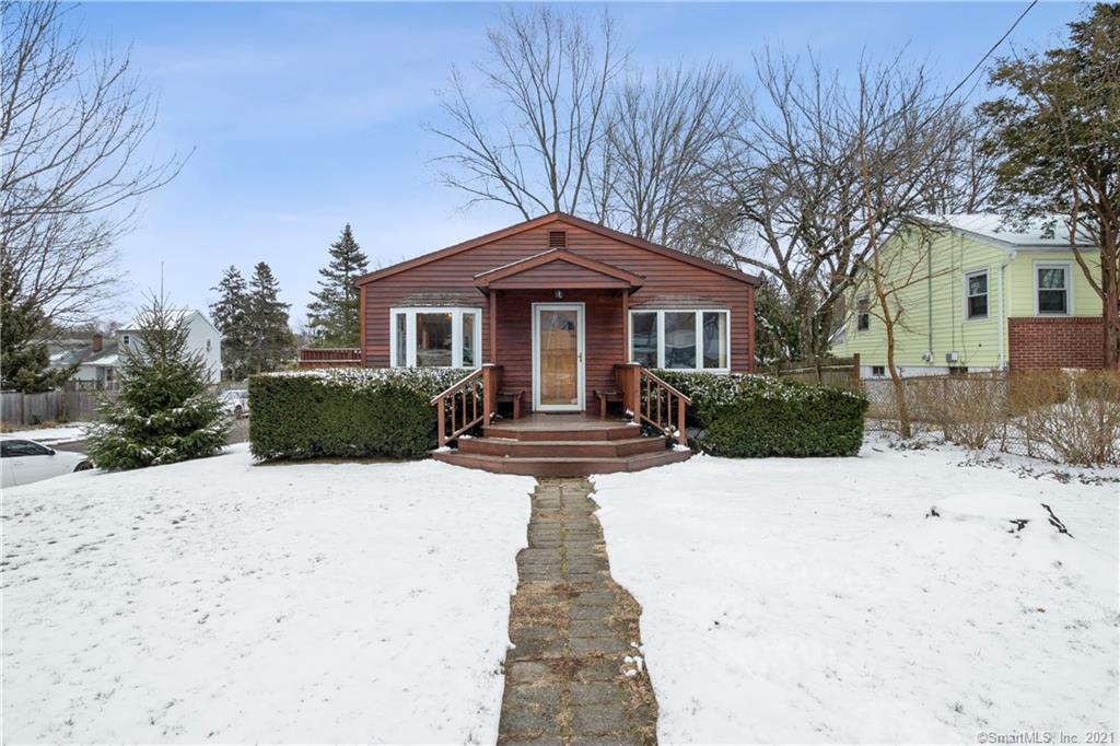 171 Highland Avenue East Haven CT 06513