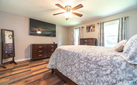 186 Greenbriar Road Meriden CT 06450