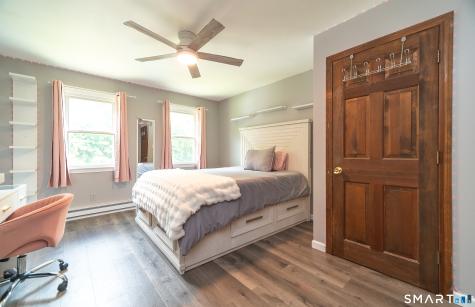 186 Greenbriar Road Meriden CT 06450