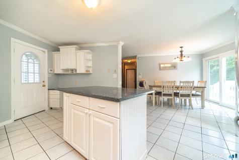 186 Greenbriar Road Meriden CT 06450