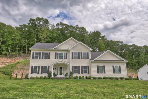18 Hunting Ridge Road Middlebury CT 06762