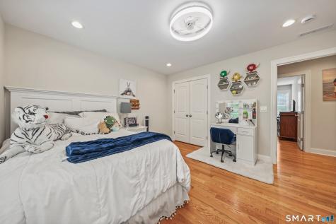 18 Hunting Ridge Road Middlebury CT 06762