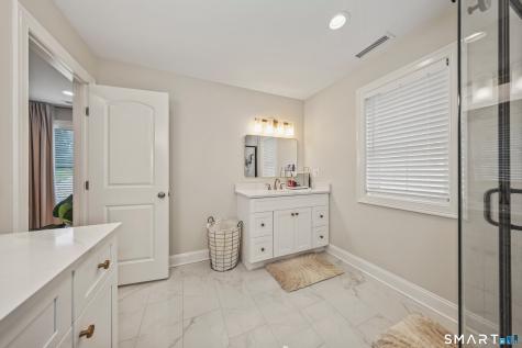 18 Hunting Ridge Road Middlebury CT 06762