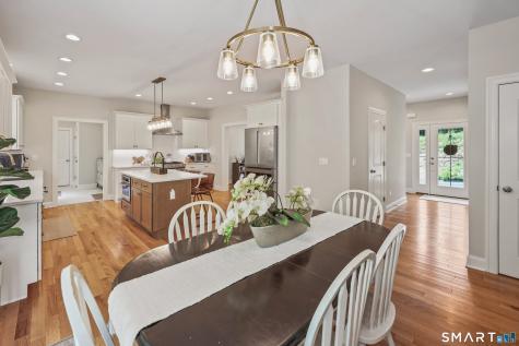 18 Hunting Ridge Road Middlebury CT 06762