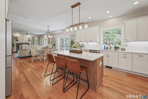 18 Hunting Ridge Road Middlebury CT 06762