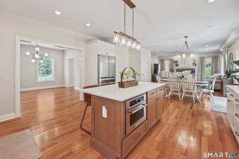 18 Hunting Ridge Road Middlebury CT 06762