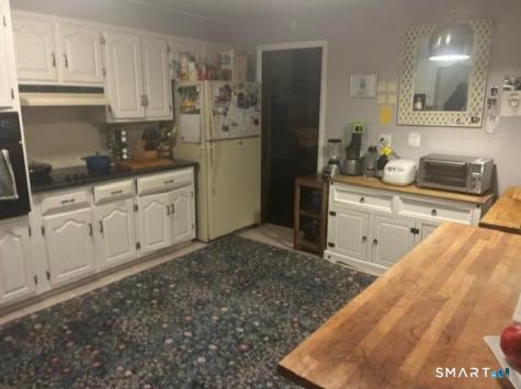 25 Oakridge Road Trumbull CT 06611