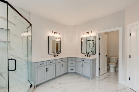 97 Crosby Road Glastonbury CT 06033