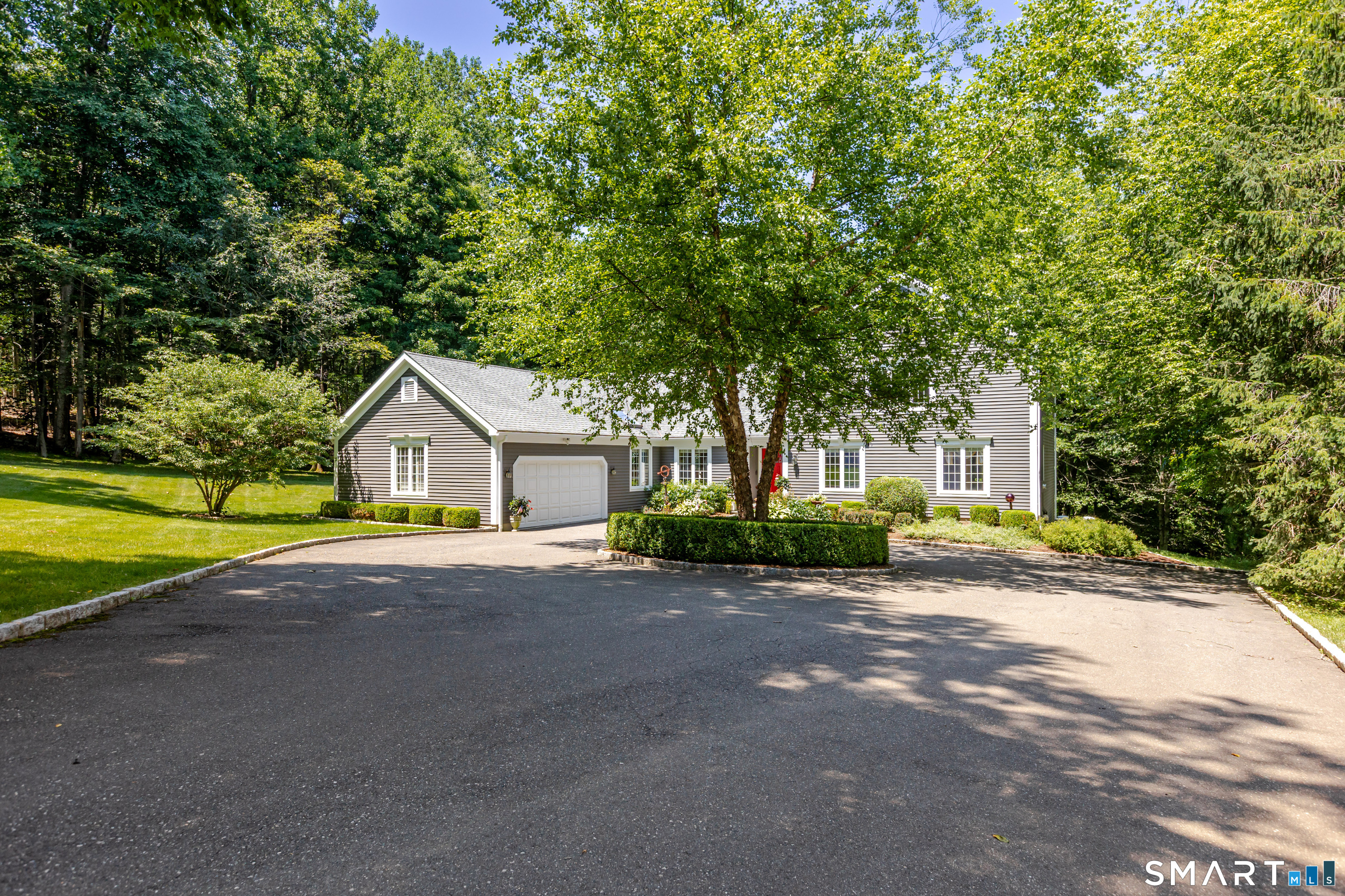 12 Lyndenwood Drive Brookfield CT 06804