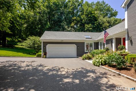 12 Lyndenwood Drive Brookfield CT 06804