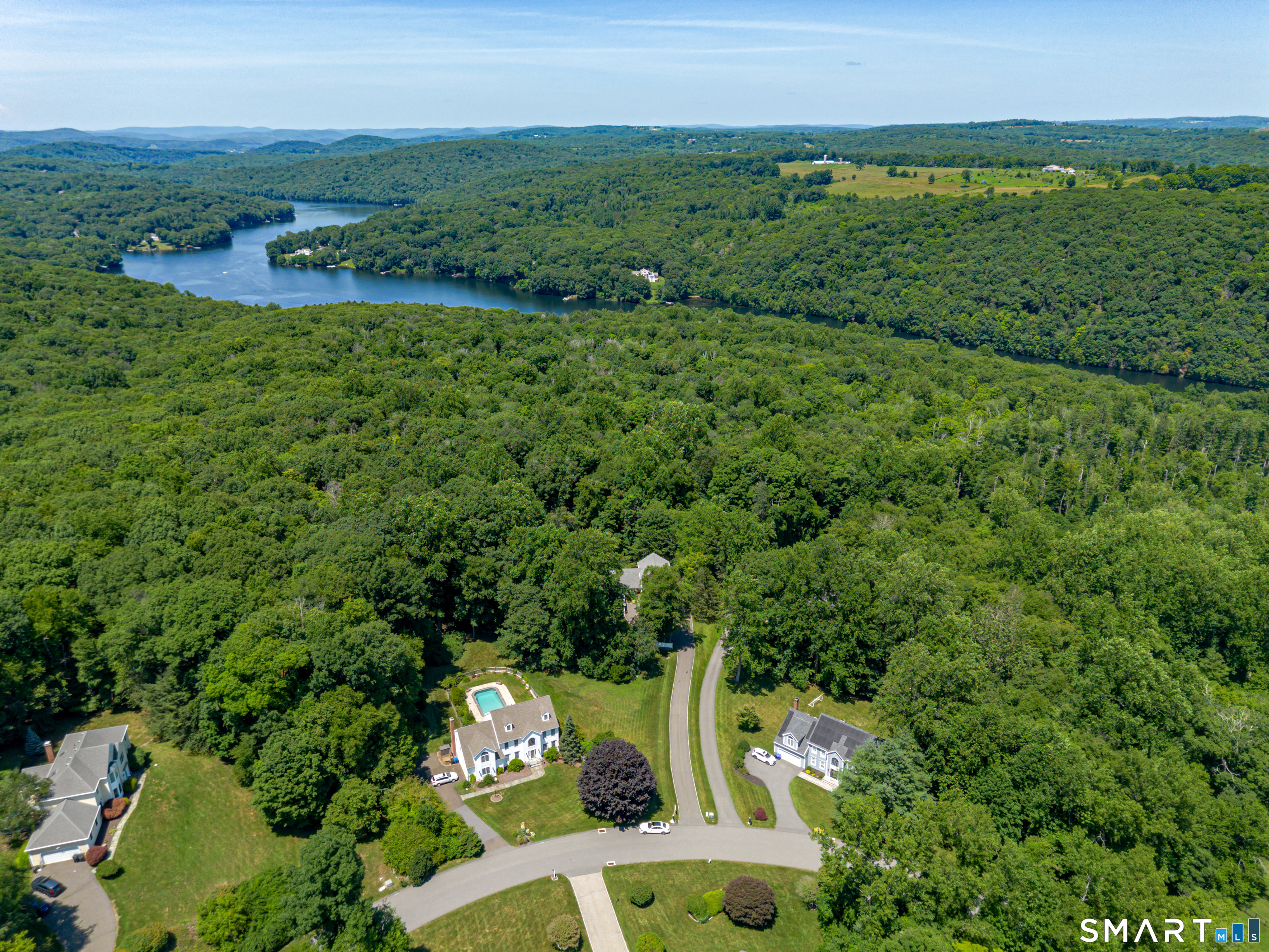 12 Lyndenwood Drive Brookfield CT 06804