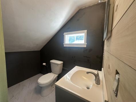 93 Oneco Street Norwich CT 06360