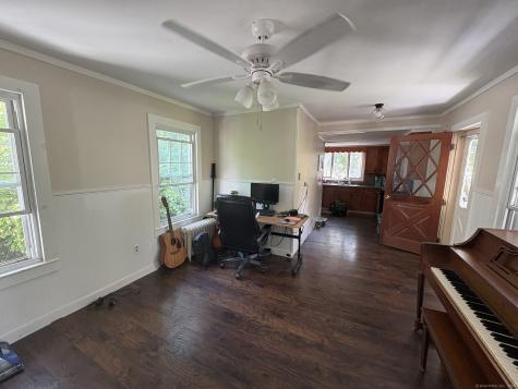 93 Oneco Street Norwich CT 06360