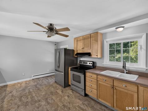 252 Cow Hill Road Clinton CT 06413
