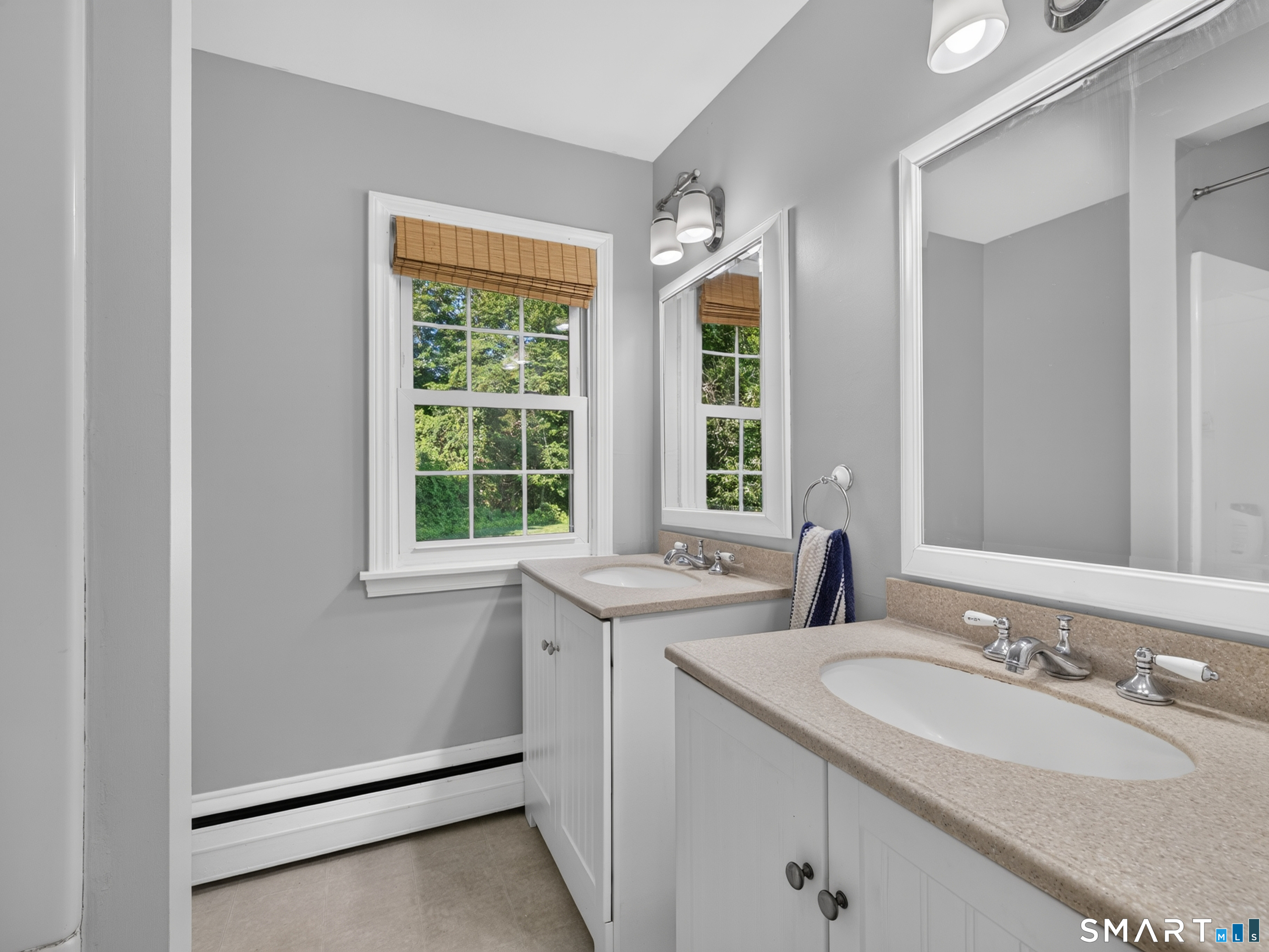 252 Cow Hill Road Clinton CT 06413