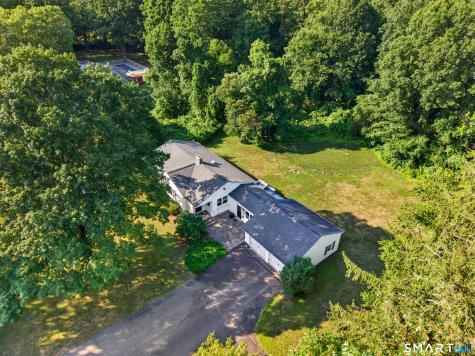 252 Cow Hill Road Clinton CT 06413