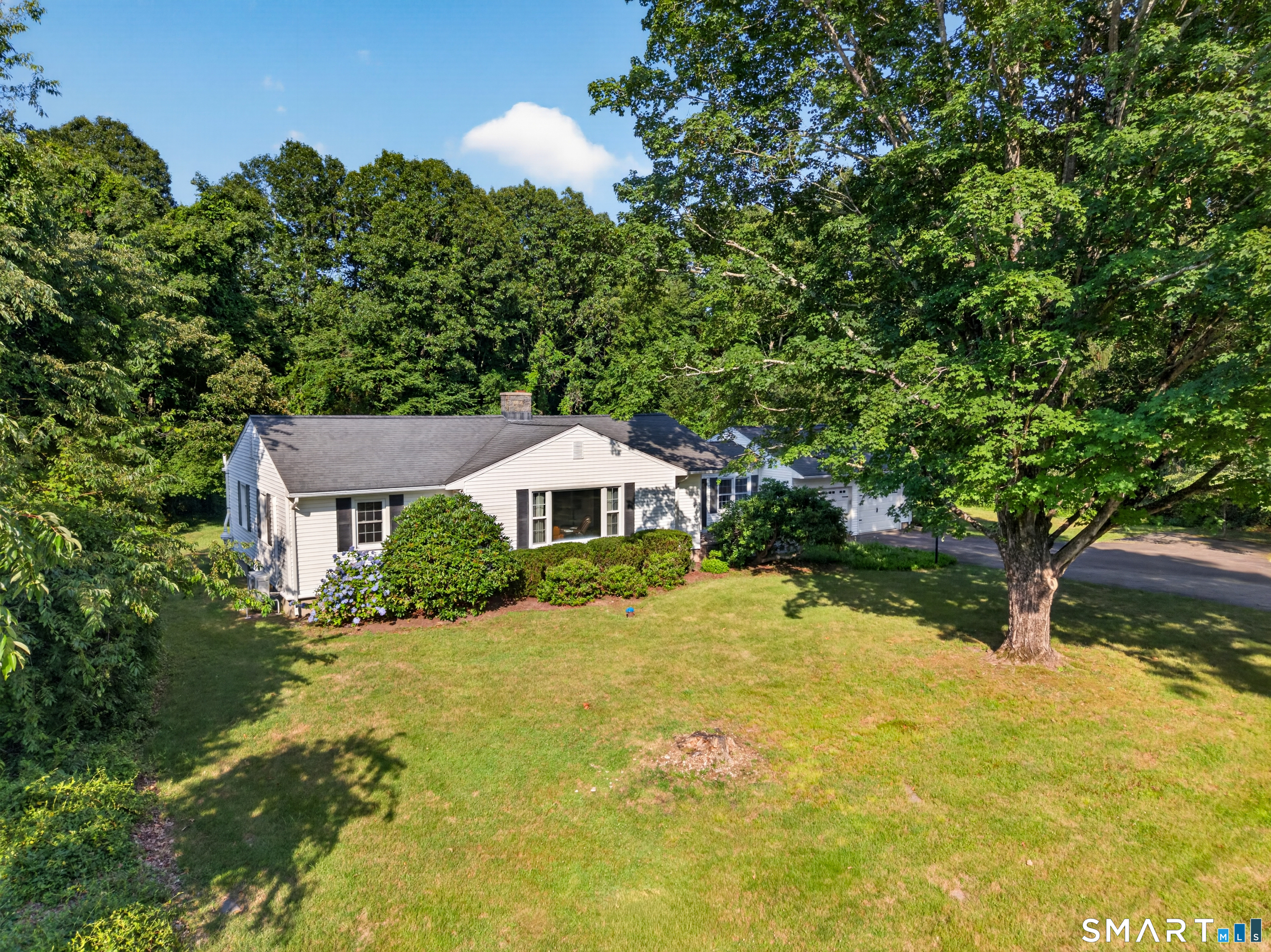 252 Cow Hill Road Clinton CT 06413