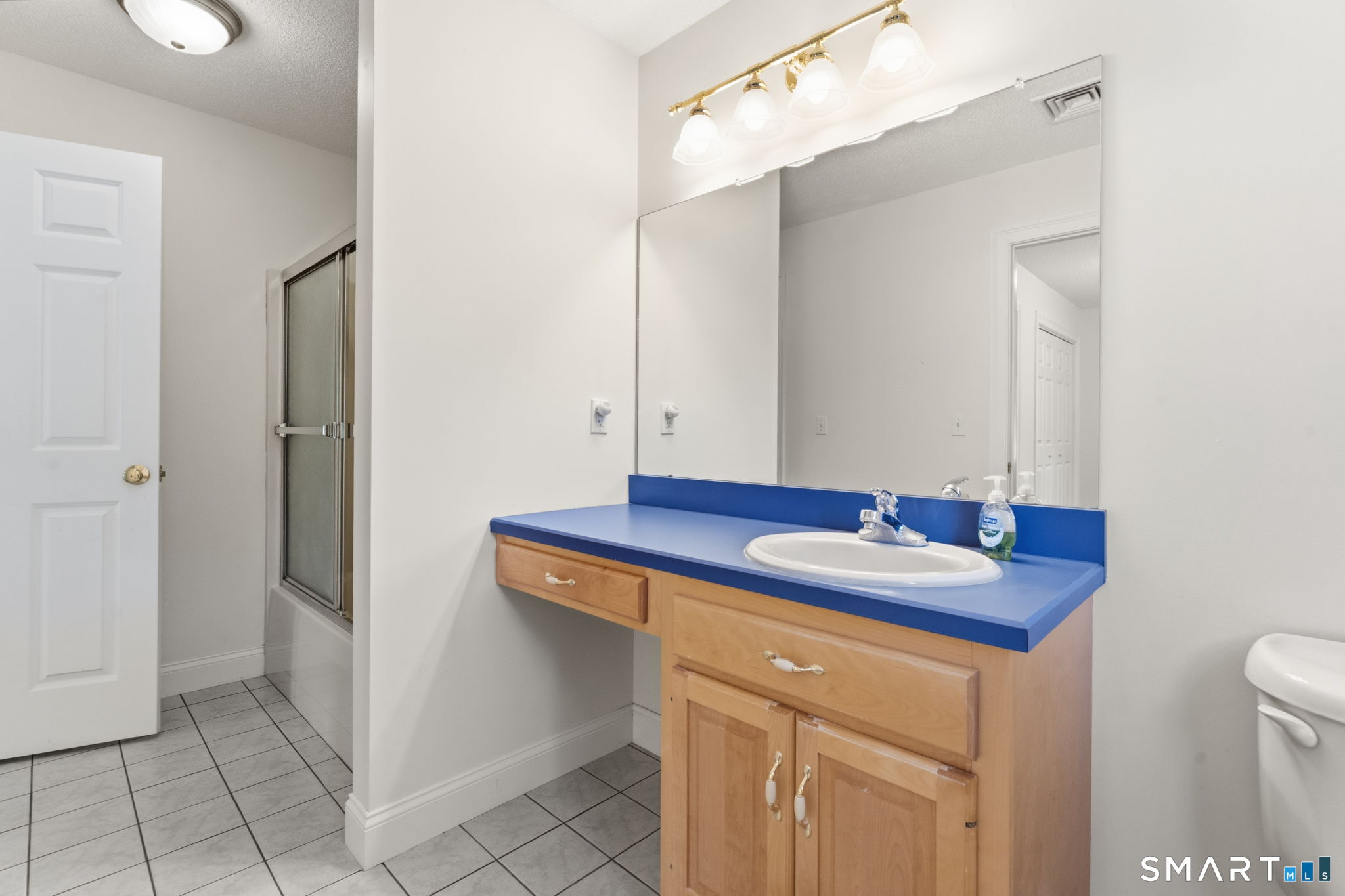 12 Juniper Road Bloomfield CT 06002