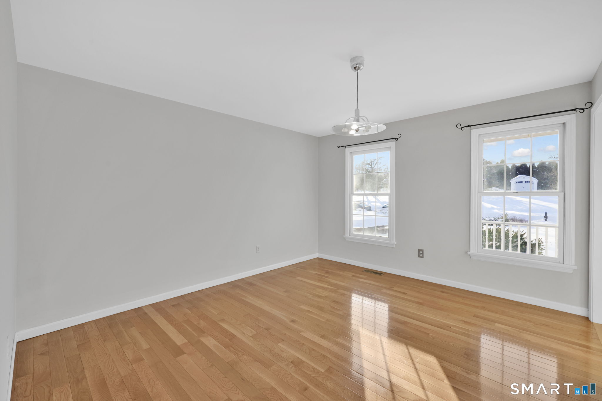 136 Gilbert Lane South Windsor CT 06074