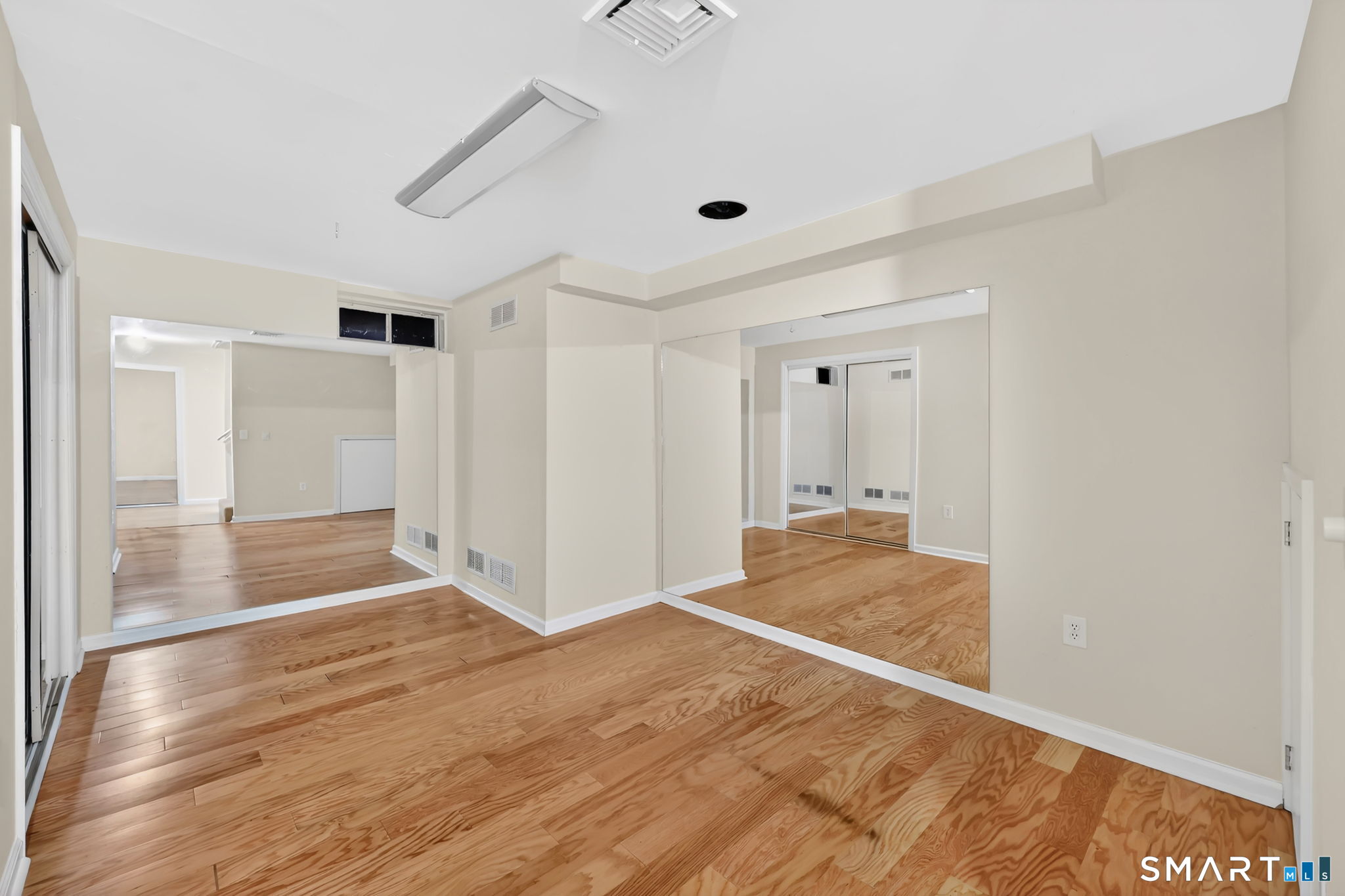 136 Gilbert Lane South Windsor CT 06074