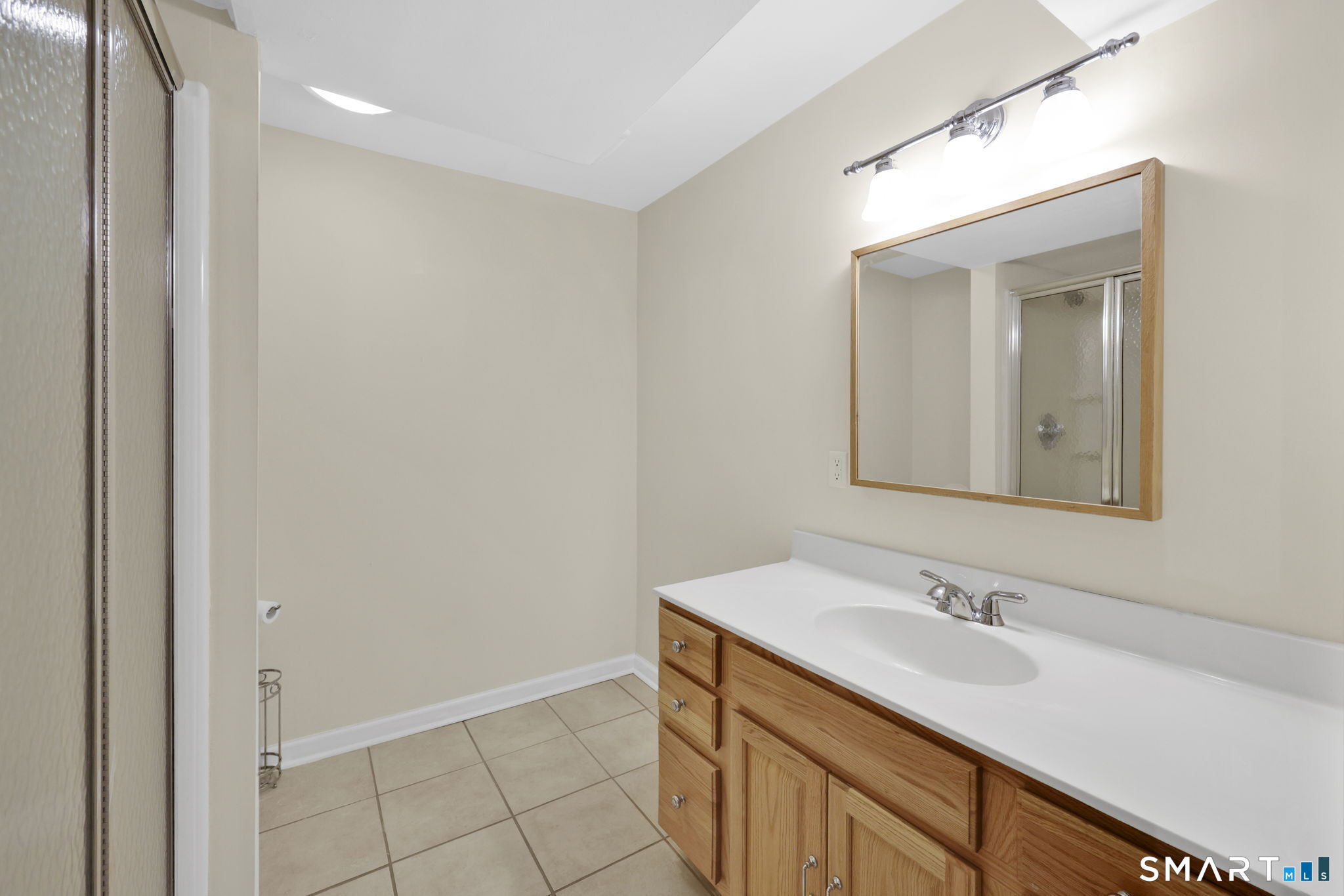 136 Gilbert Lane South Windsor CT 06074