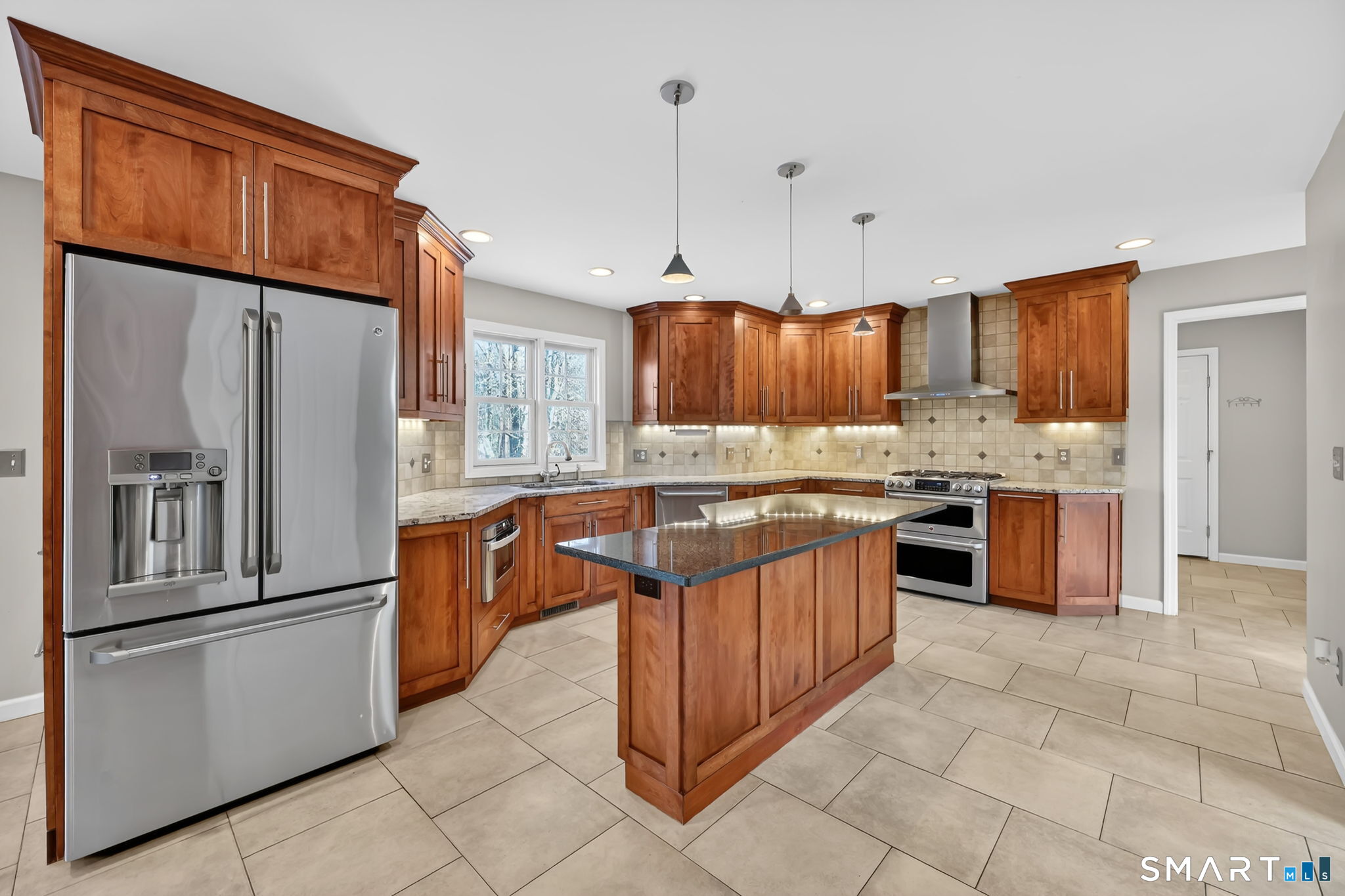 136 Gilbert Lane South Windsor CT 06074