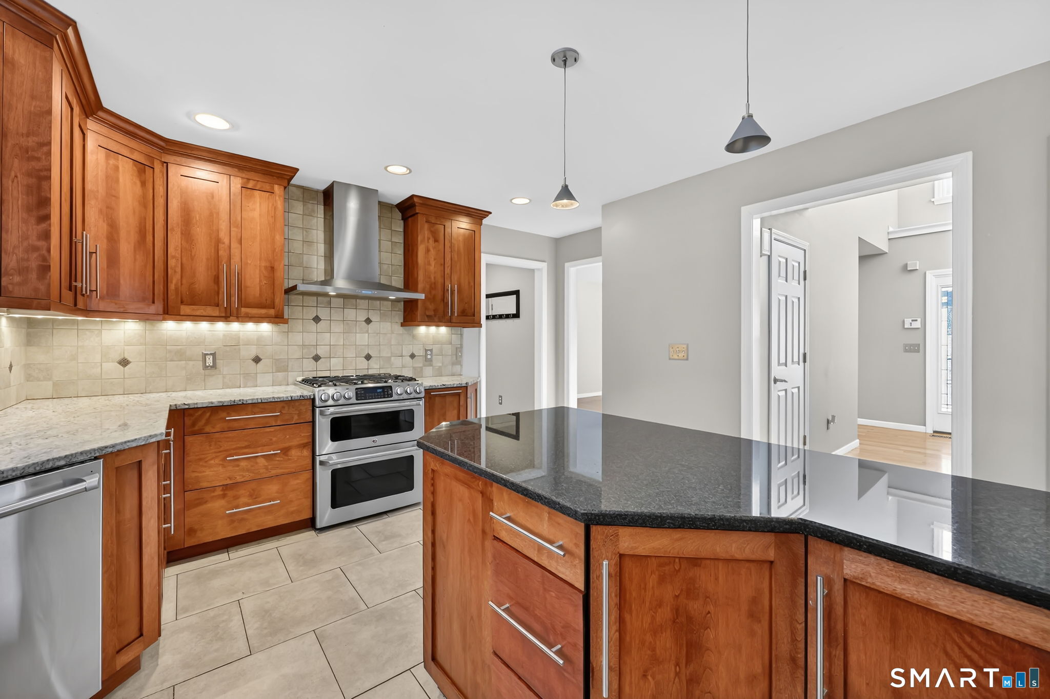 136 Gilbert Lane South Windsor CT 06074