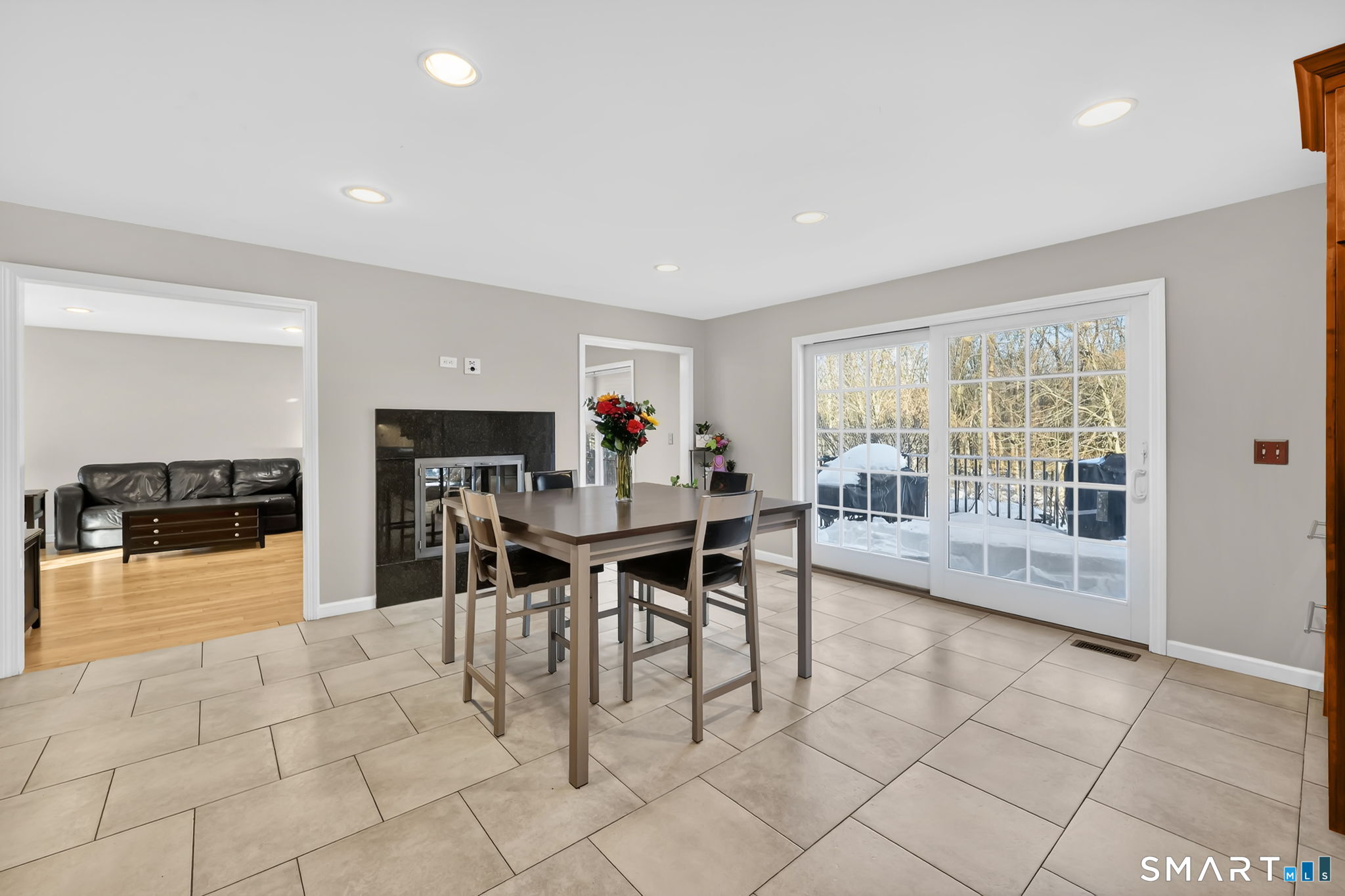 136 Gilbert Lane South Windsor CT 06074