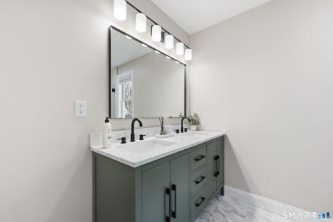 52 Tarragon Drive East Hampton CT 06424