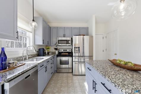 52 Tarragon Drive East Hampton CT 06424