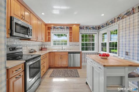195 Webb Circle Monroe CT 06468