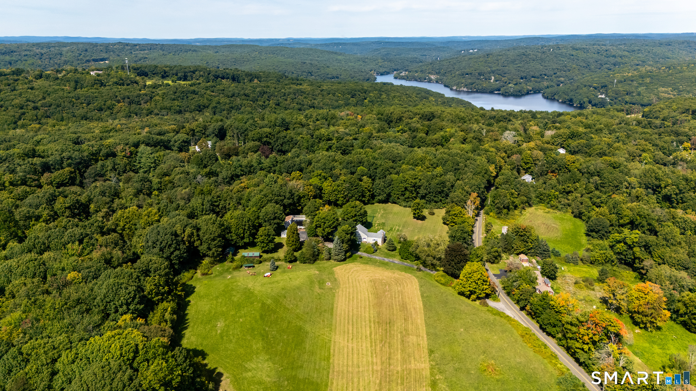 195 Webb Circle Monroe CT 06468
