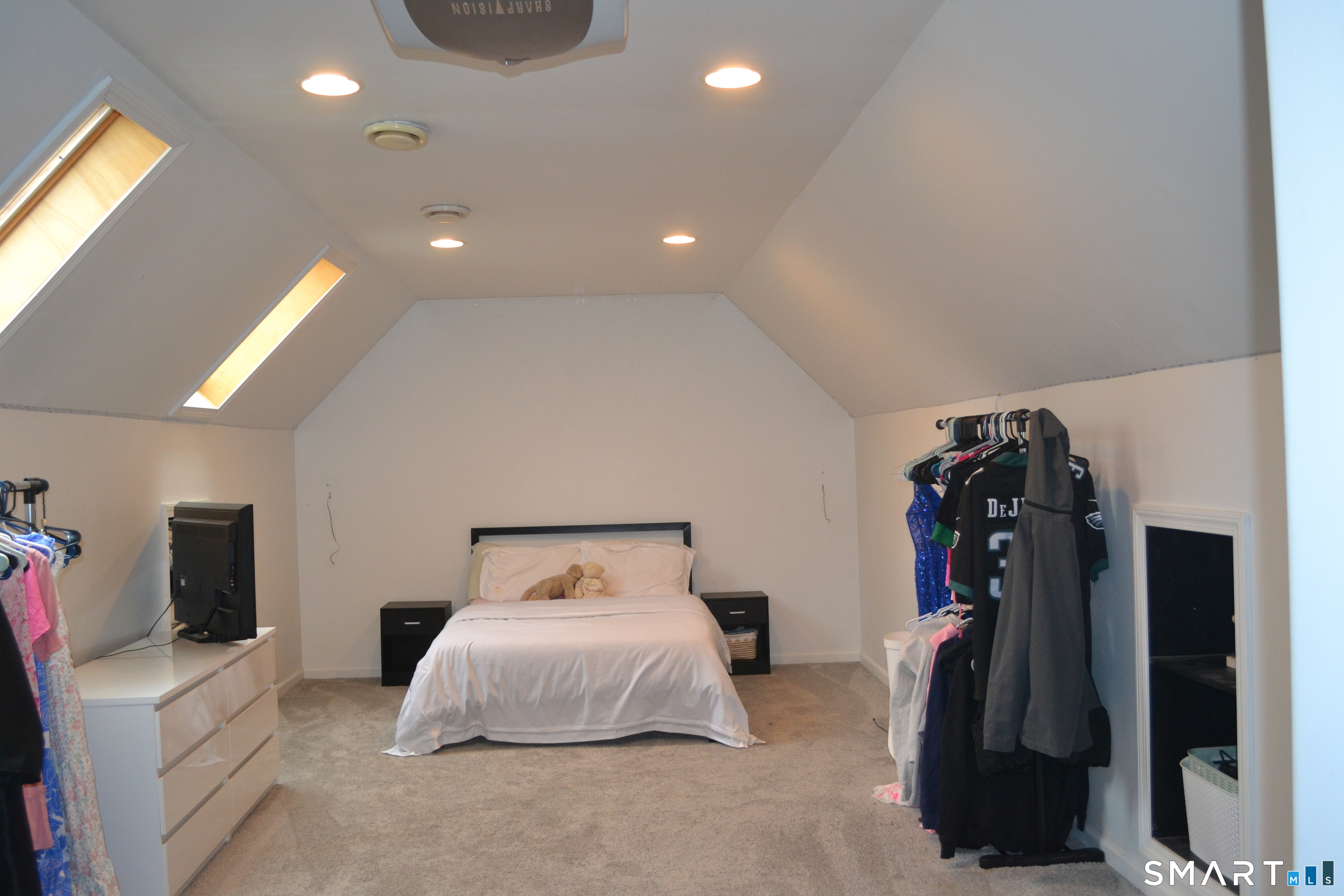 571 Old Colchester Road Montville CT 06382